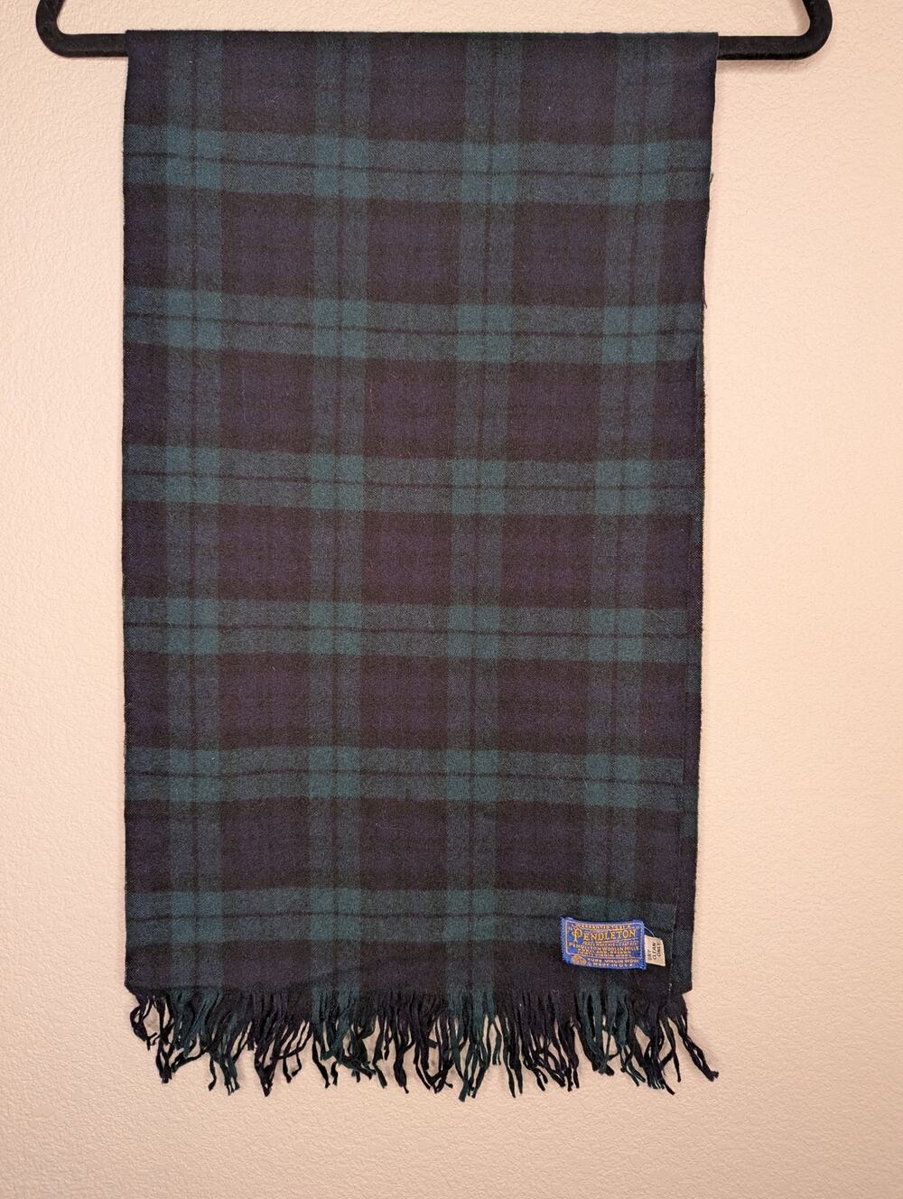 Pendleton 100% Genuine Wool Unisex OS Scarf Blue Green Plaid Fringe Cottagecore